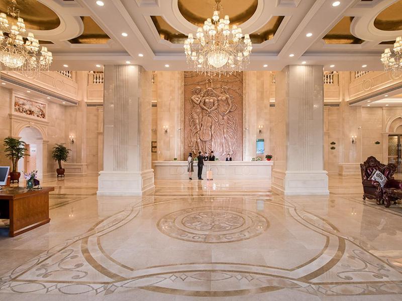 Vienna International Hotel Shenzhen Qianhai Екстериор снимка